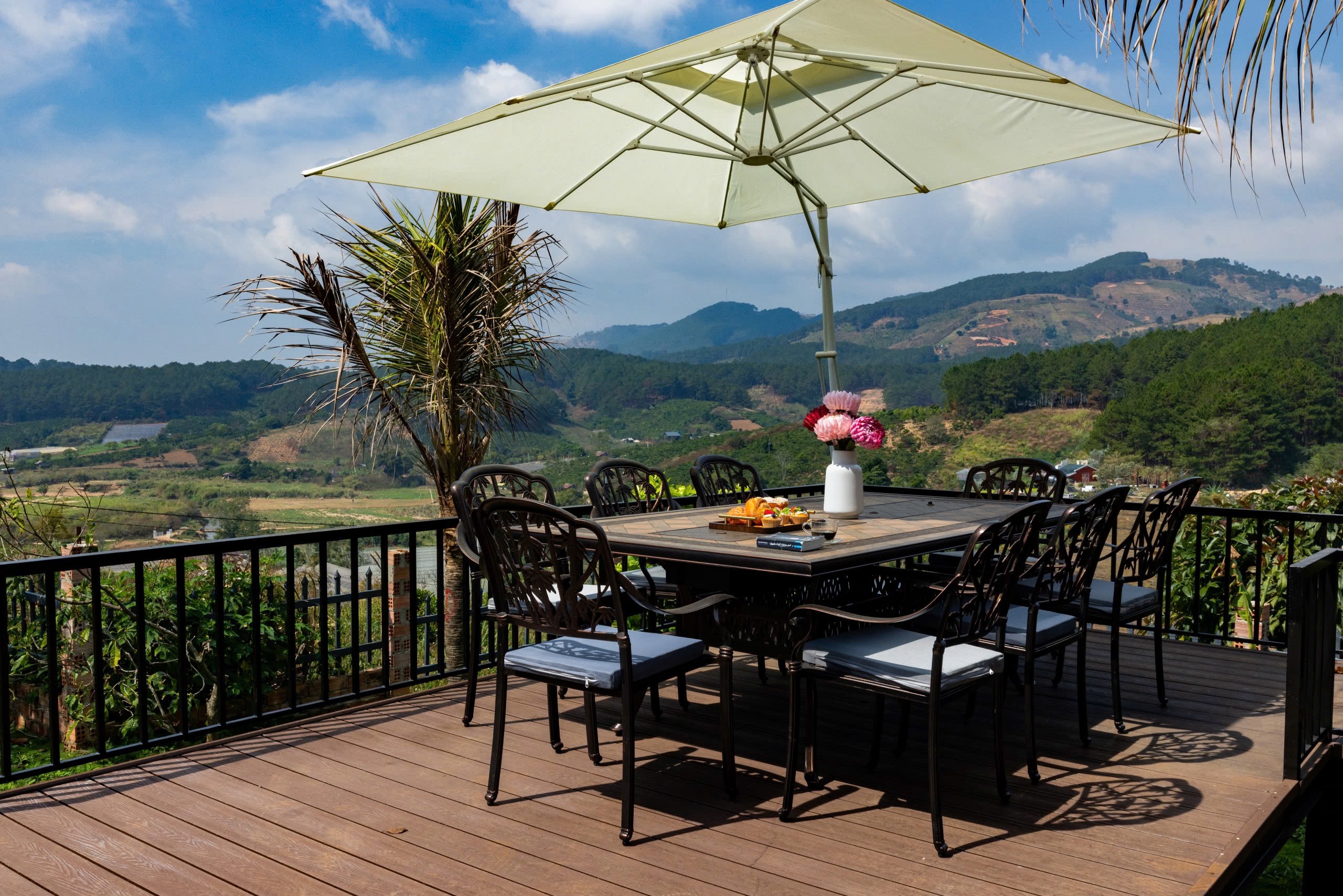 Villa ngoại ô view đẹp 3