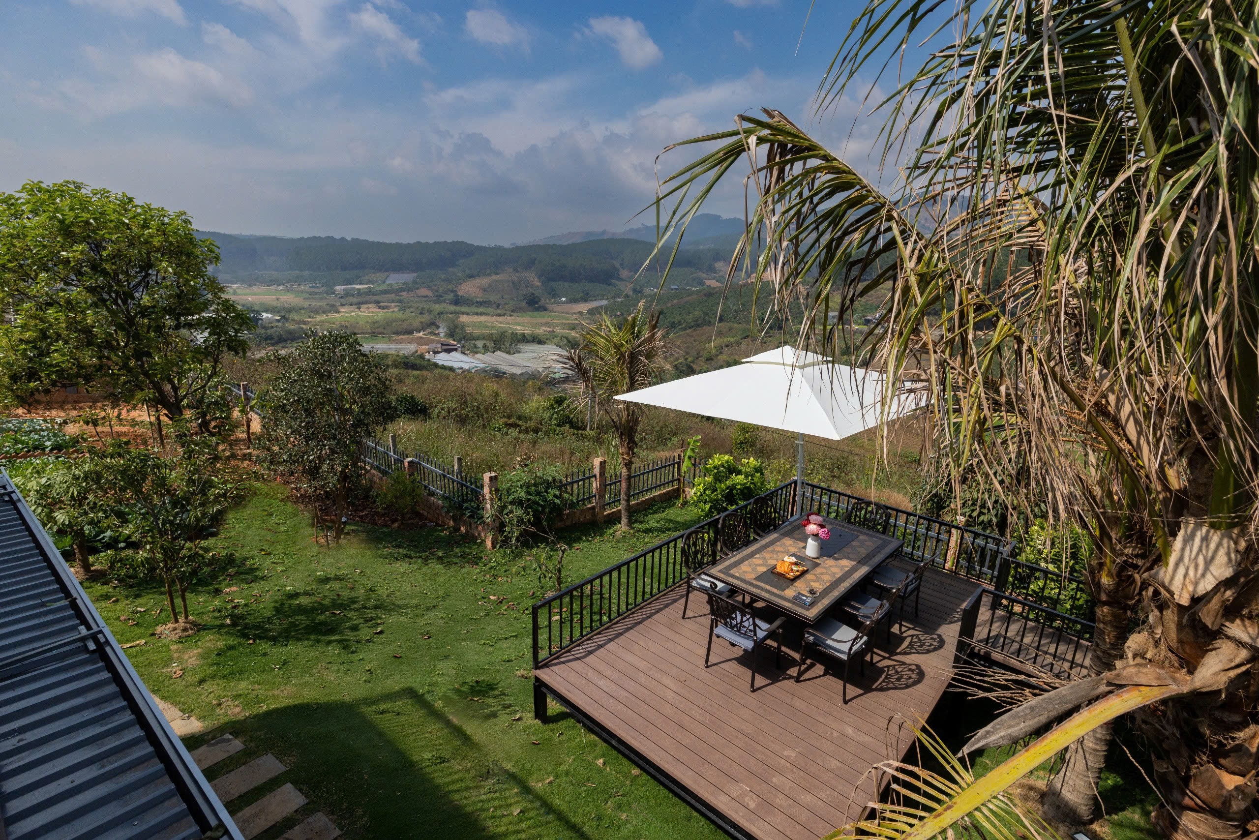 Villa ngoại ô view đẹp 4