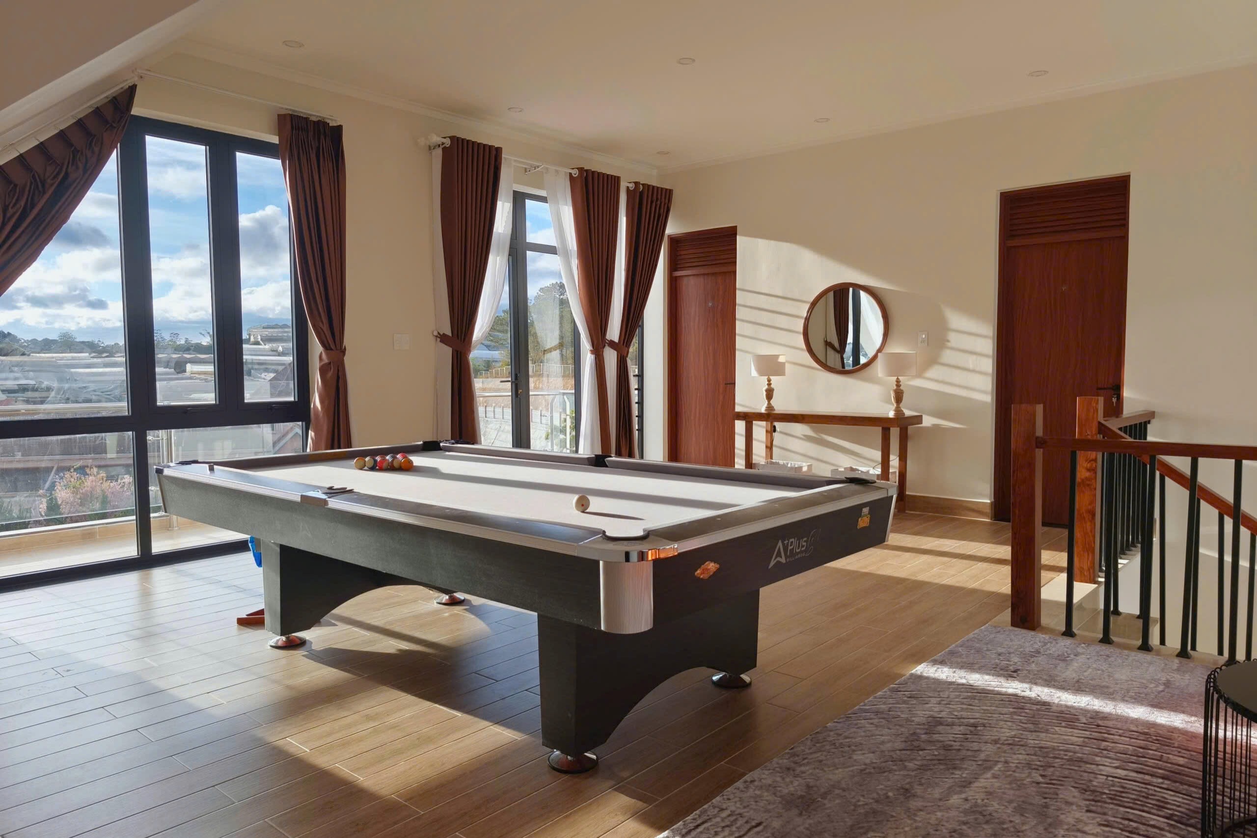 Villa Sân vườn View đẹp thiết kế hiện đại 9