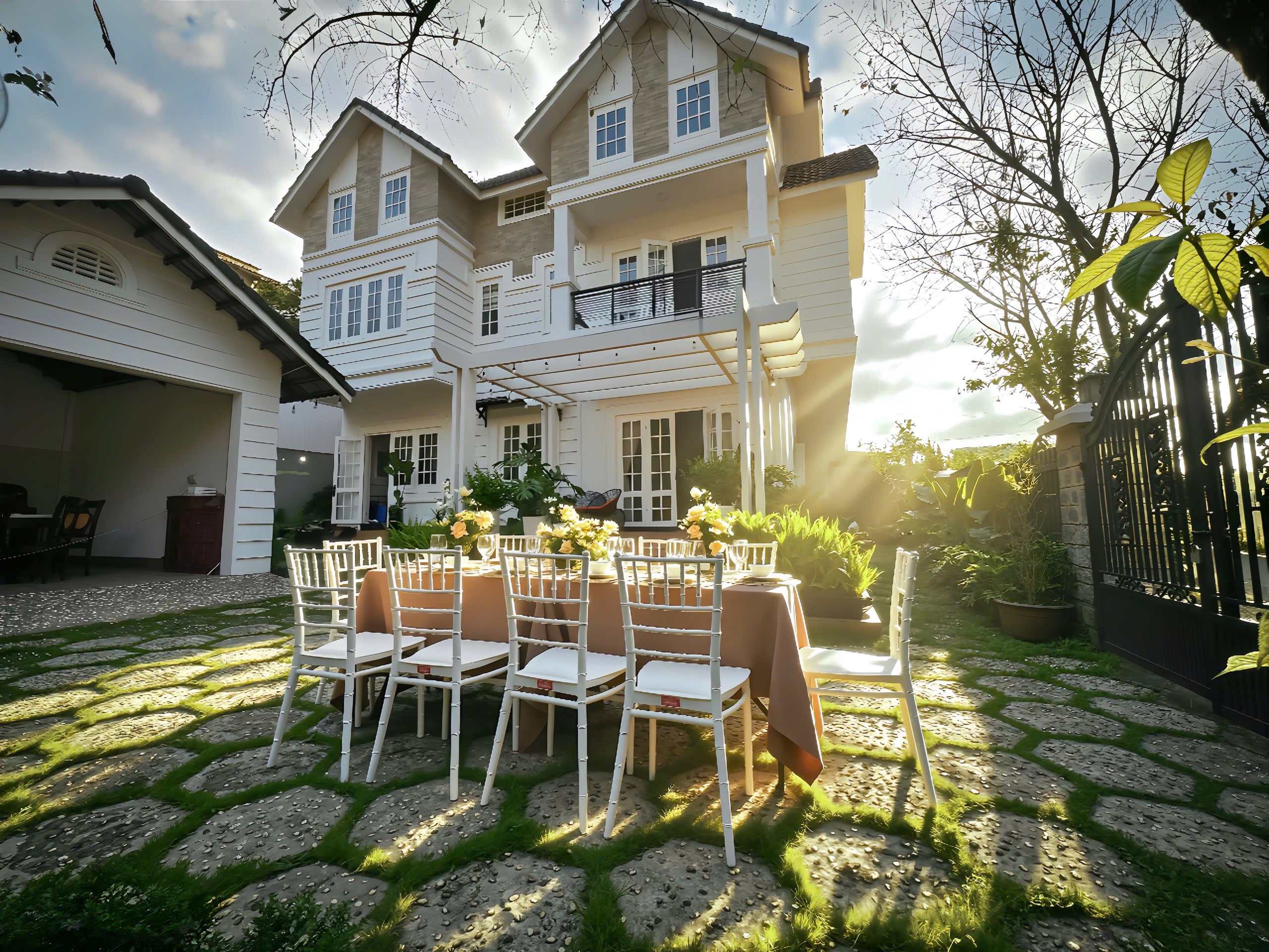 🏡 𝙑𝙞𝙡𝙡𝙖 𝙩𝙧𝙪𝙣𝙜 𝙩𝙖̂𝙢 𝘿𝙖̀ 𝙇𝙖̣𝙩