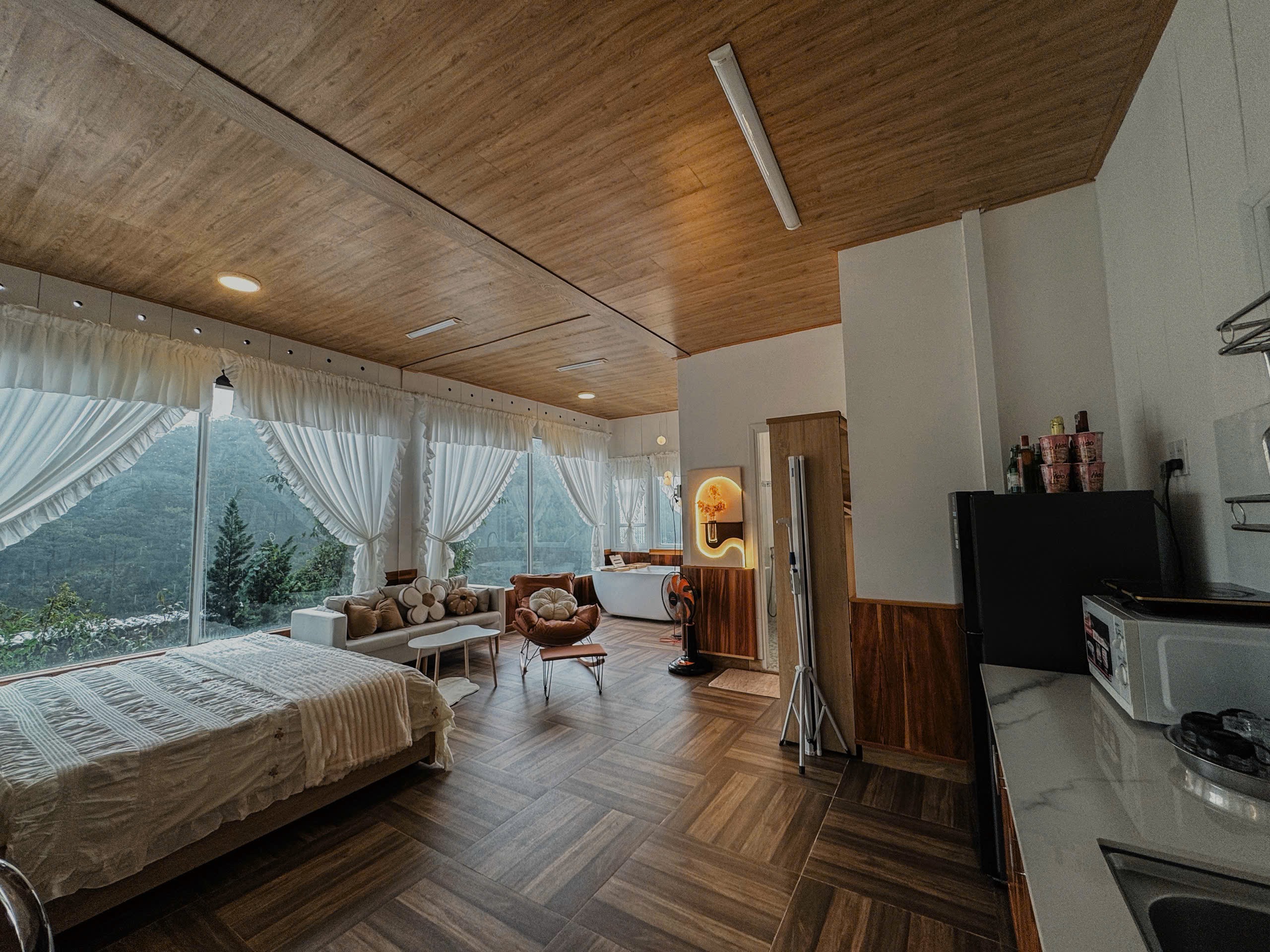 Nguyên căn view đồi chill cho 2 khách 4