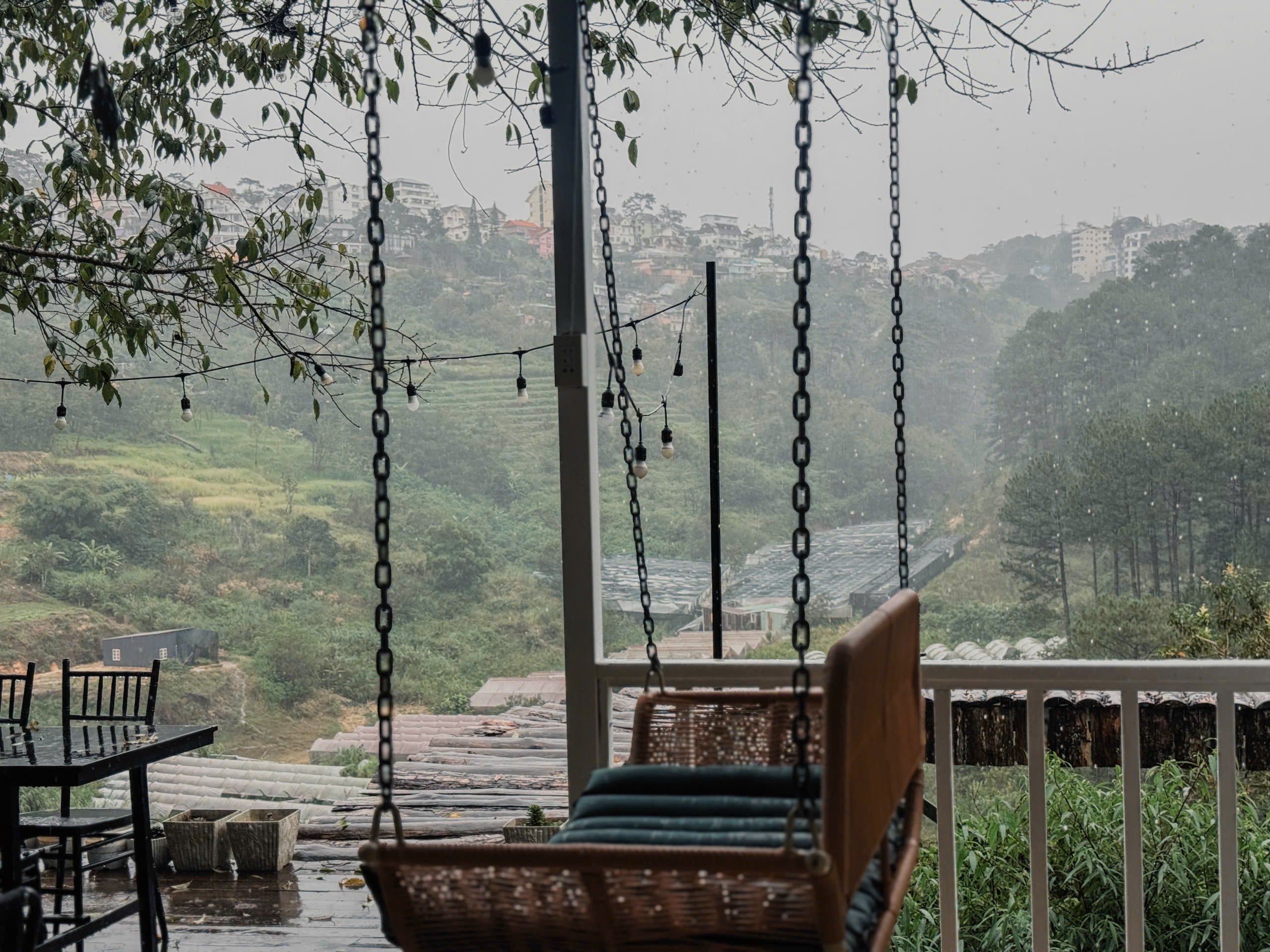 Nguyên căn view đồi chill cho 2 khách 6