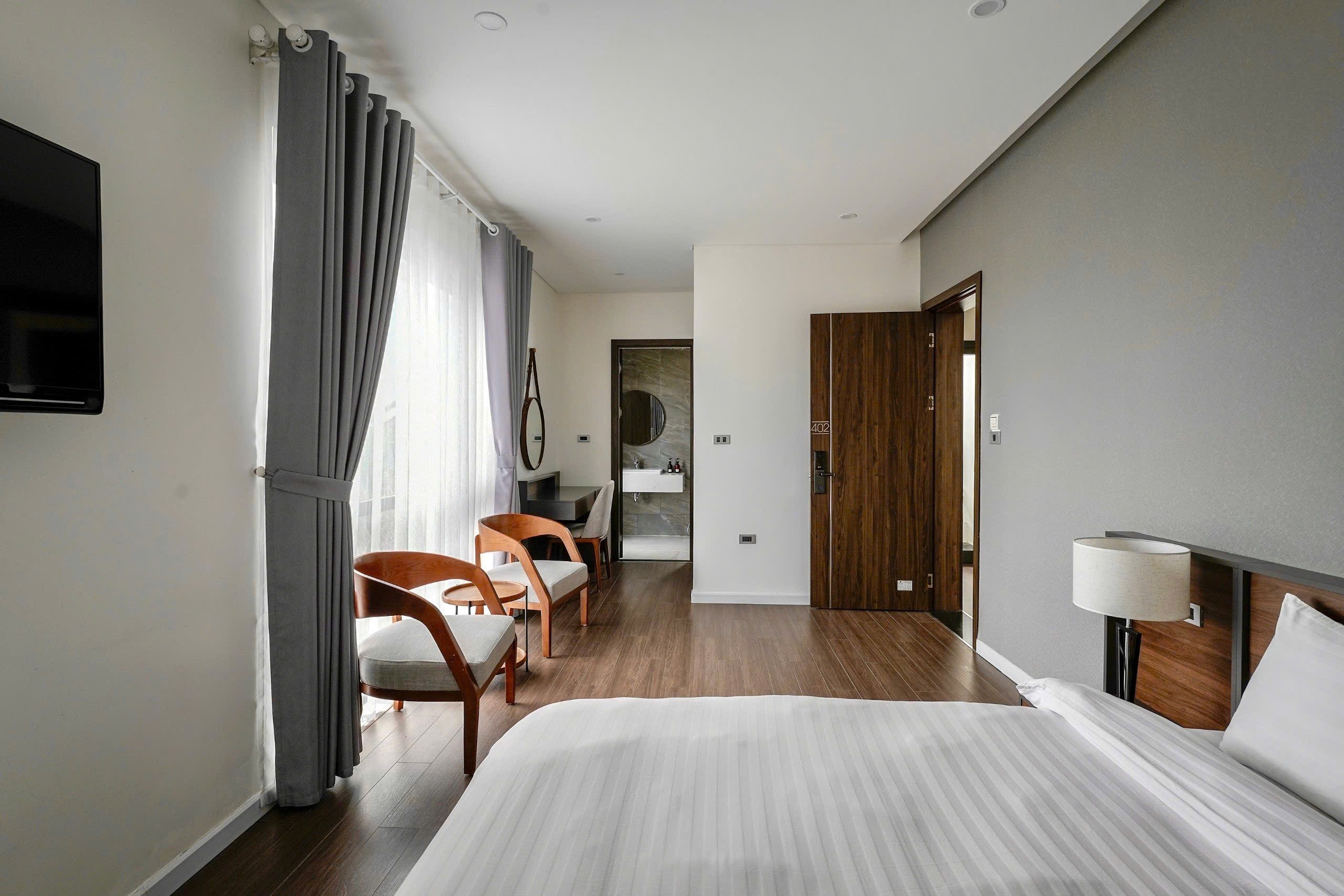 Villa sân vườn  xanh mát 5