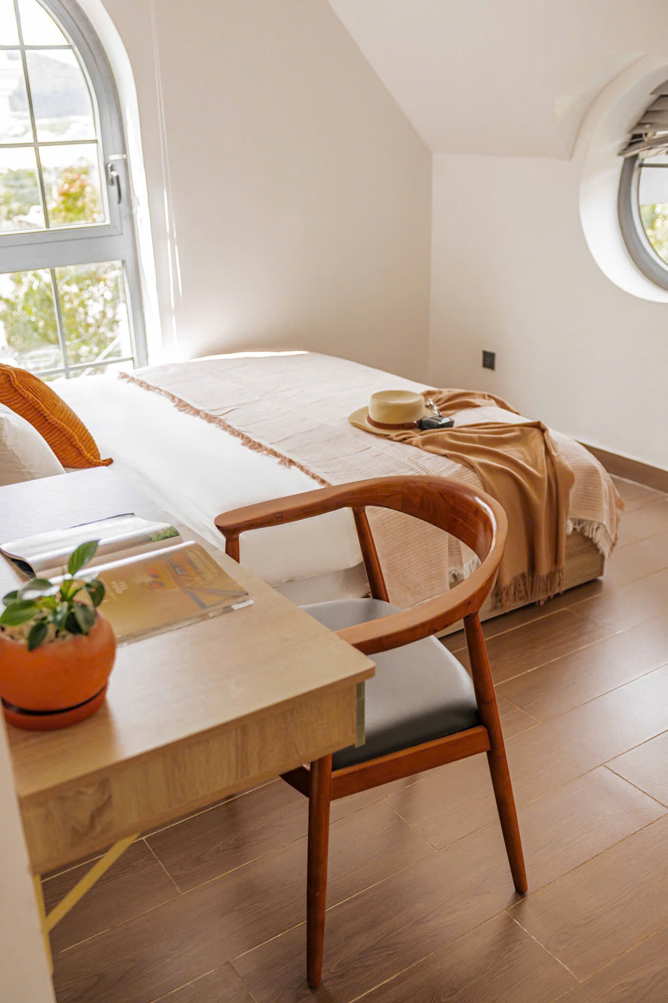 Villa sân vườn với kiến trúc hiện đai ngay trung tâm 4